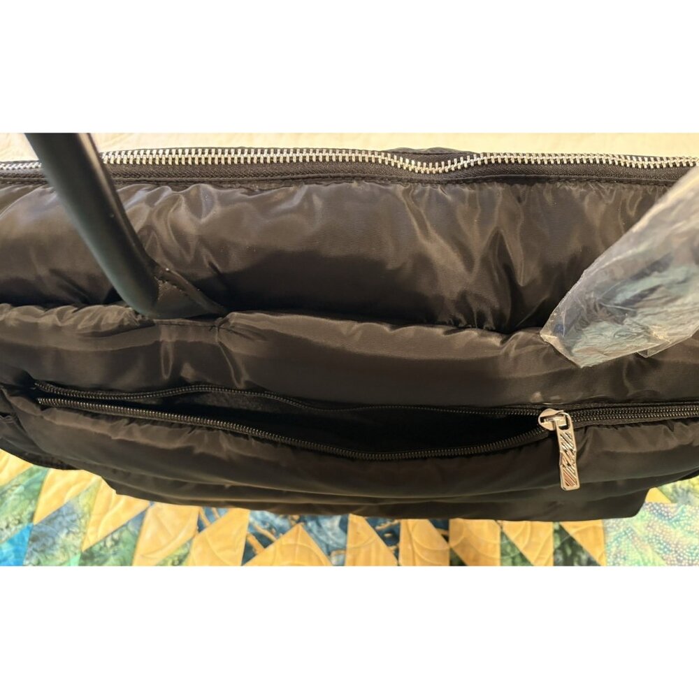 iPack Puffy Day Bag Tote Luggage Black Bag Travel Adjustable Strap & Pockets NEW - Picture 7 of 15